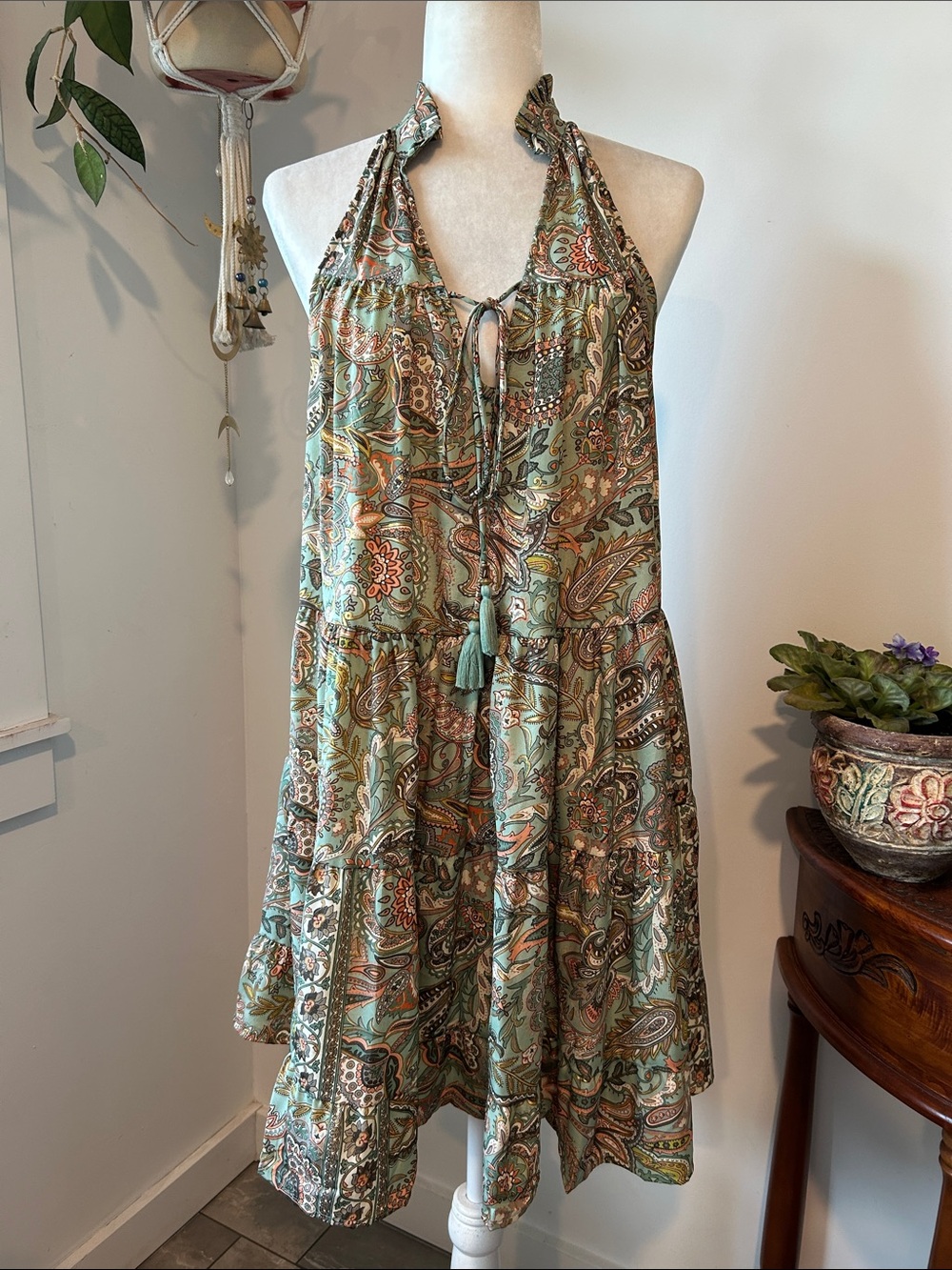 Paani Anthropologie Boho Paisley Deep V Tiered Dress Tassel Large